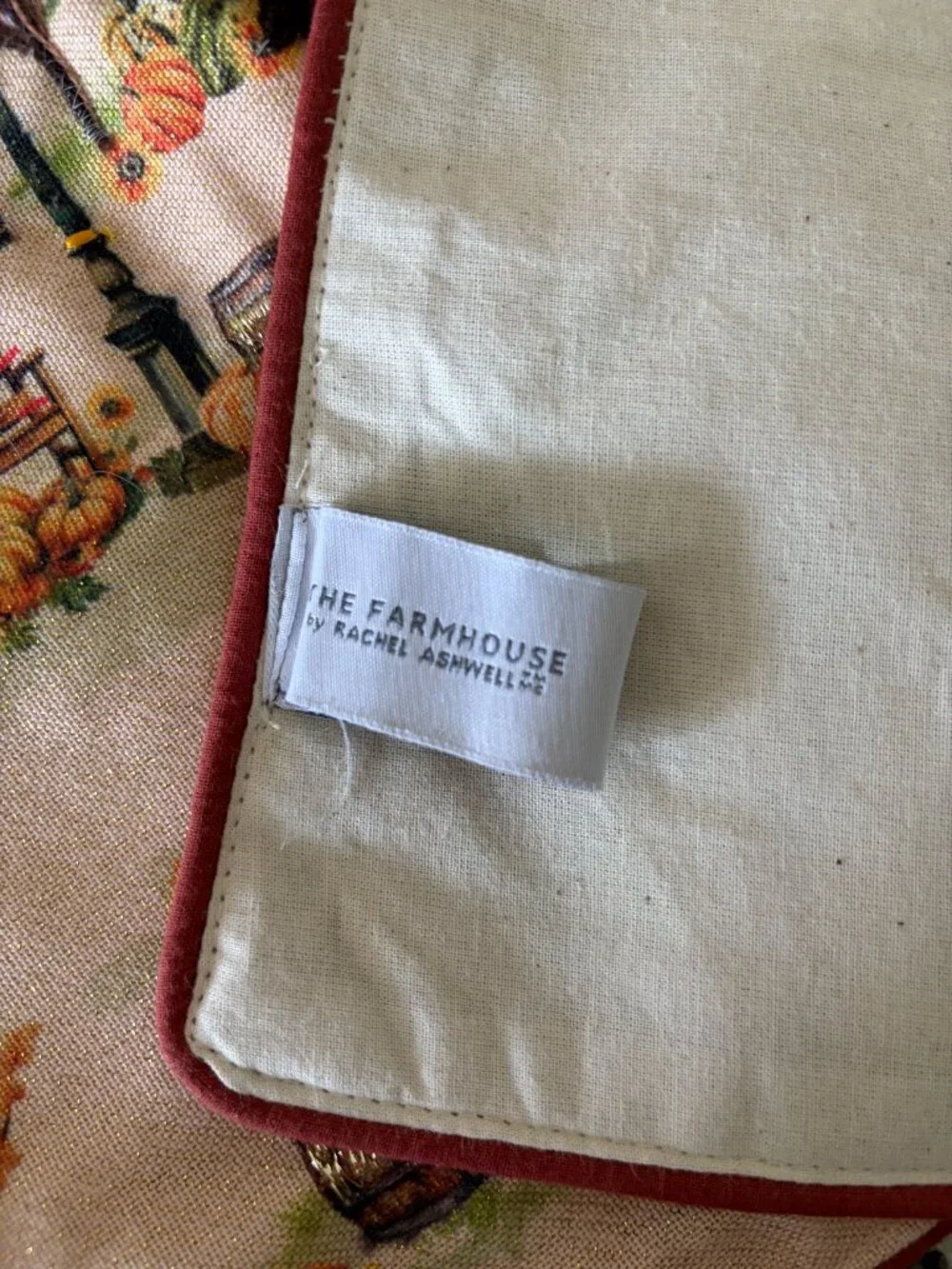 The Farmhouse by Rachel Ashwell Table Runner